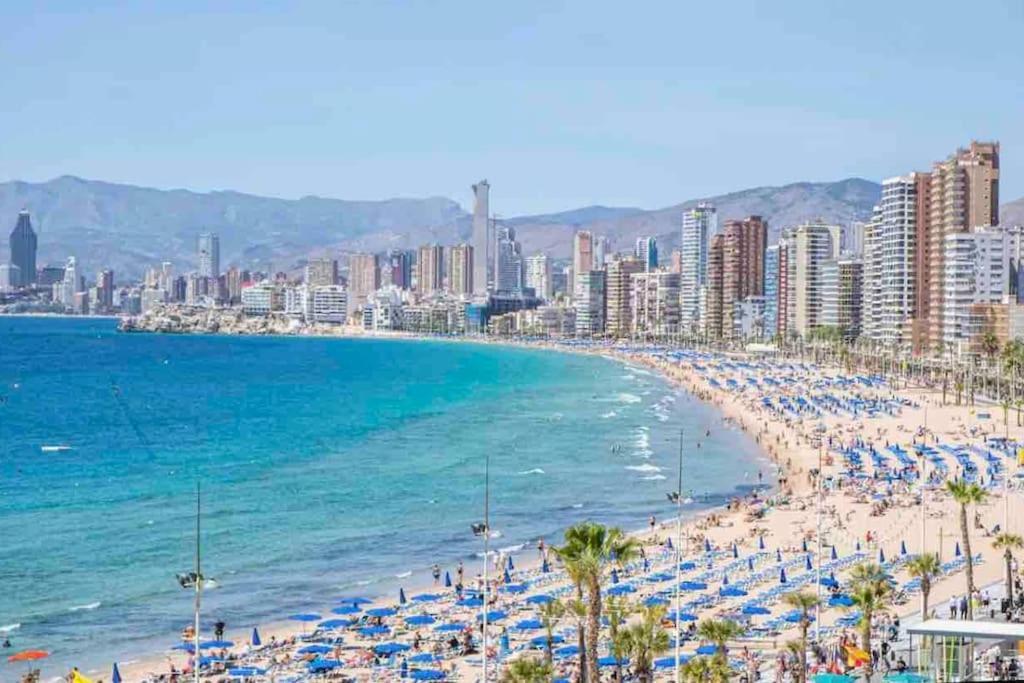 Piso 21 Unico A Pie De Playa En Esquina Apartment Бенидорм Екстериор снимка